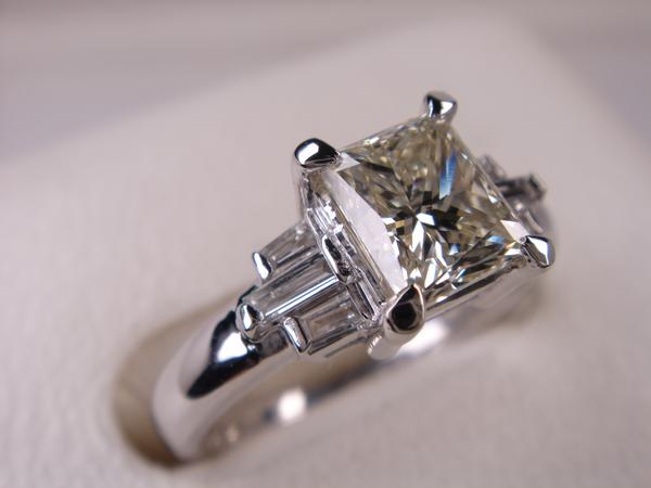 1.17ct Diamonds Ring (Plat-11)